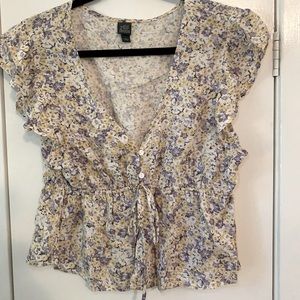 Blouse/cover up, very flowing perfect for summer. Only has been worn once
